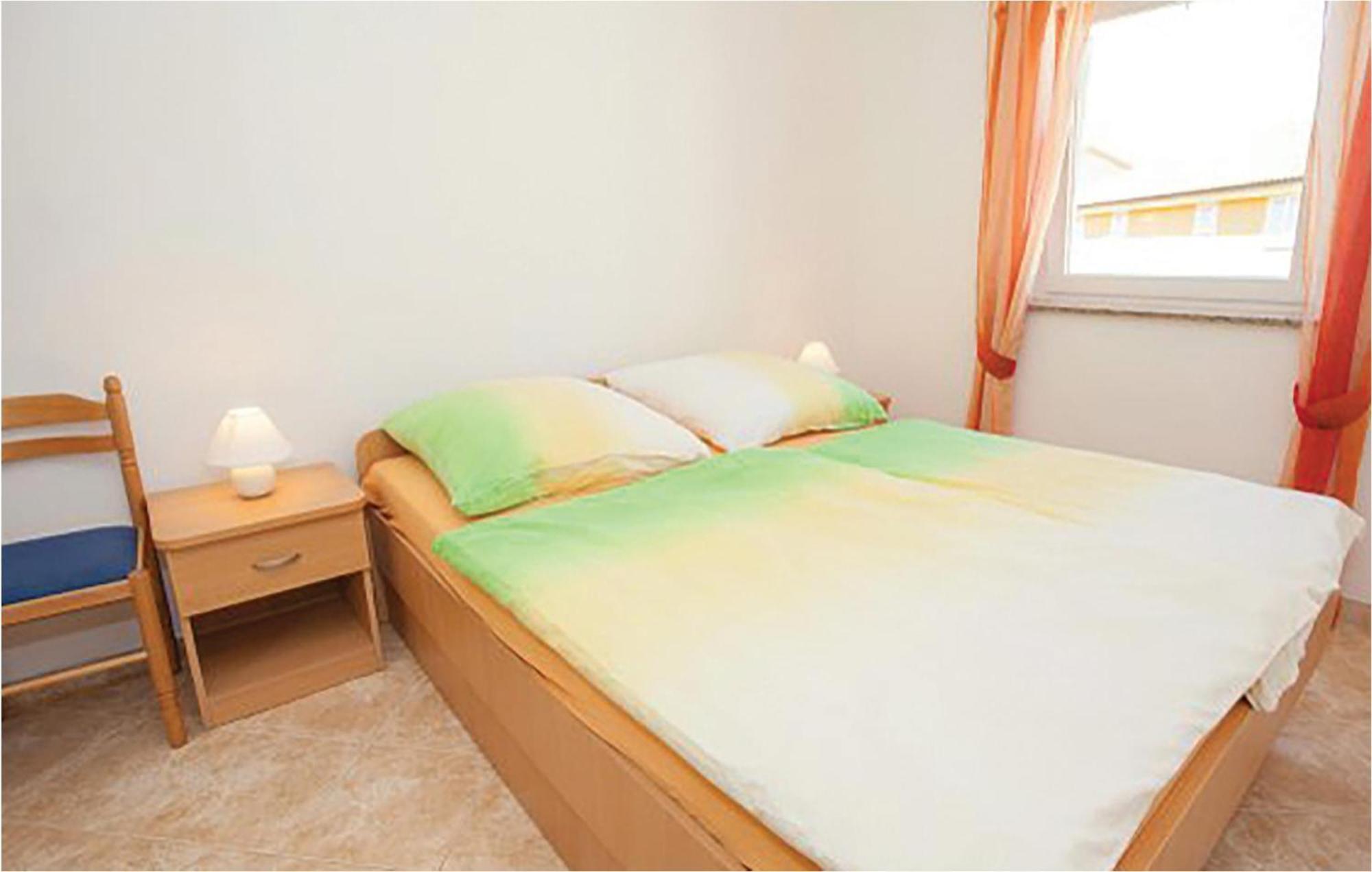 1 Bedroom Beautiful Apartment In مالينسكا المظهر الخارجي الصورة
